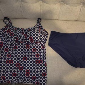 Liz Claiborne: 18W Top and 12 Bottom Swim Suit